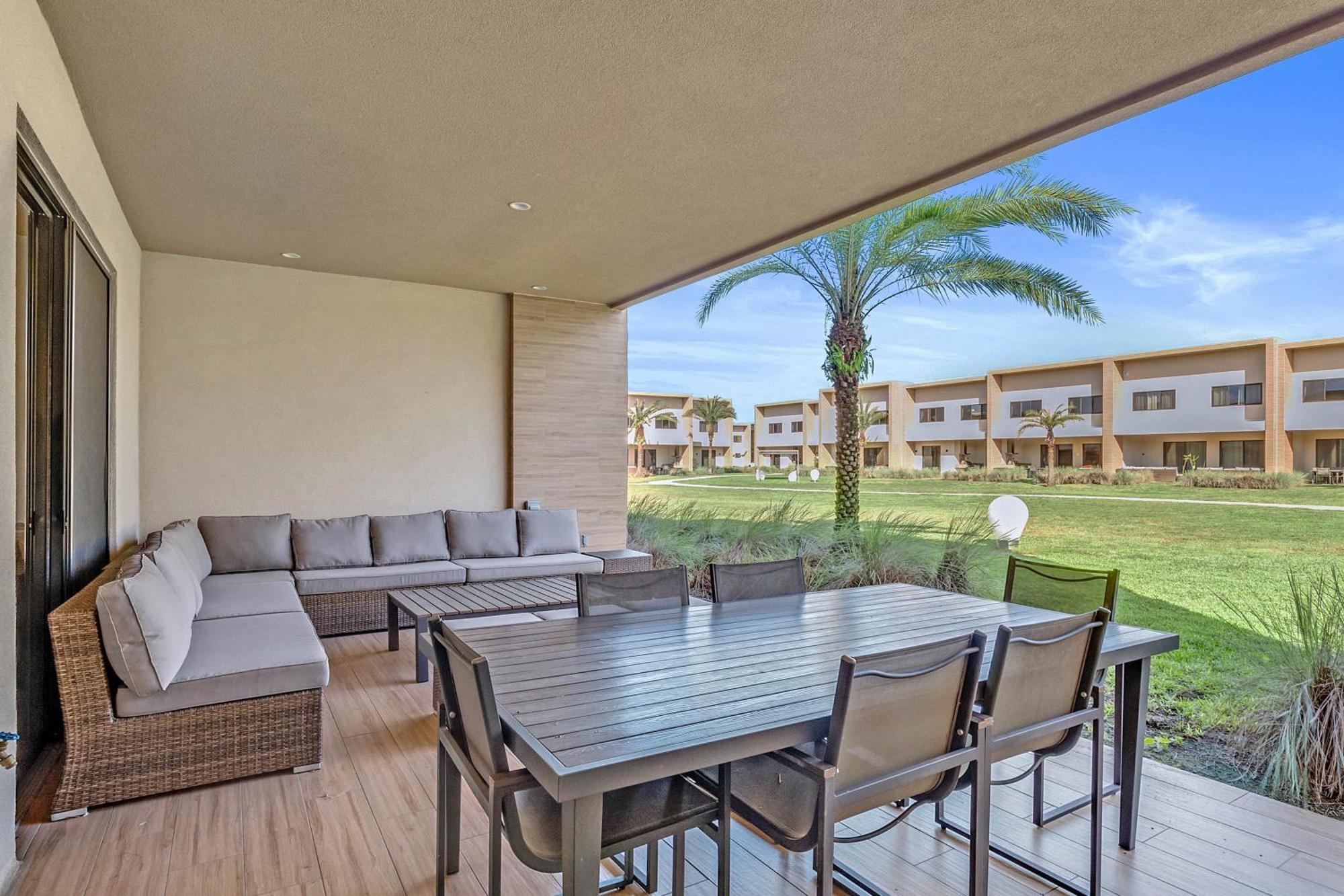 3 Bedroom - 3,5 Bathroom Magic Village 7540 Bd *
