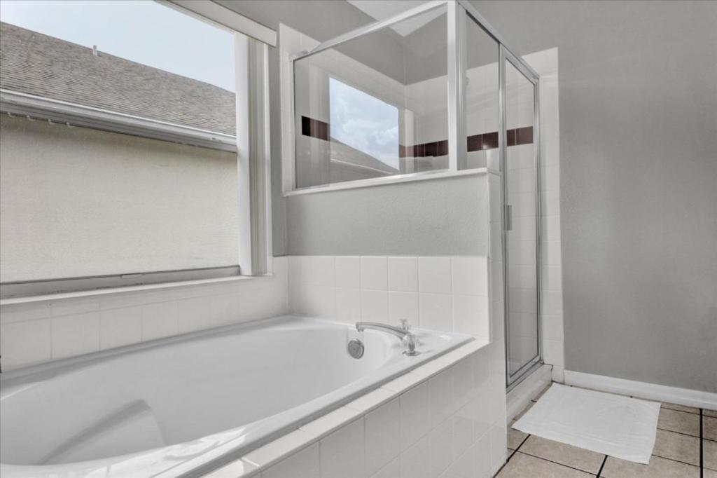 3 Bedrooms - 2 Bathrooms - Cumbrian Lakes 4695 Cl * Orlando