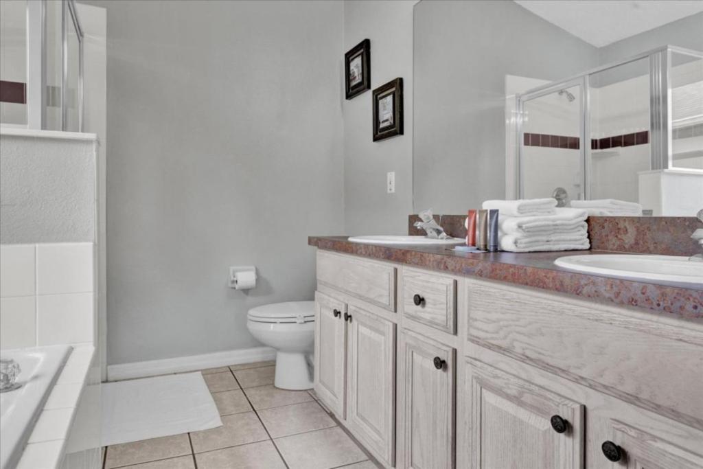 3 Bedrooms - 2 Bathrooms - Cumbrian Lakes 4695 Cl * Orlando