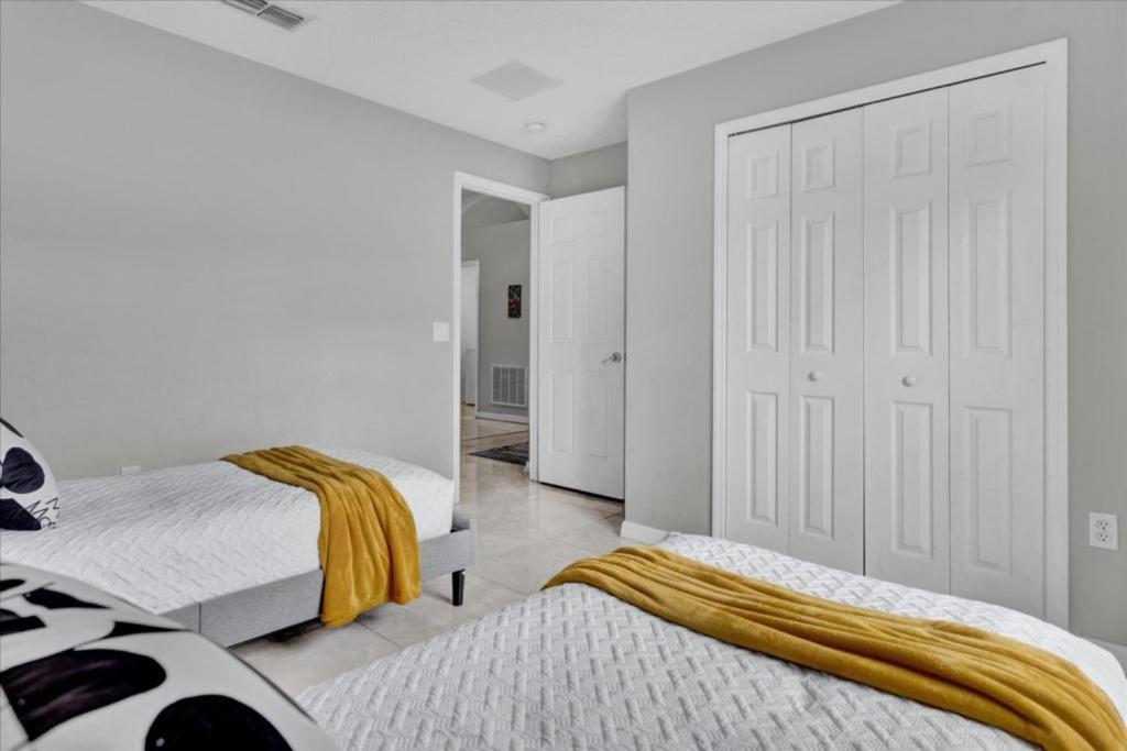 3 Bedrooms - 2 Bathrooms - Cumbrian Lakes 4695 Cl Holiday home Orlando