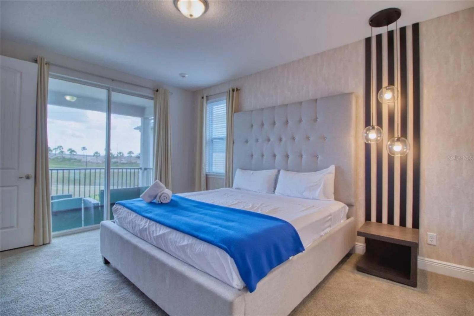 - Encore 1613 Villa Orlando