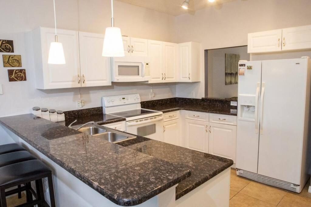 Affordable 3 Miles From And Golf! * Orlando
