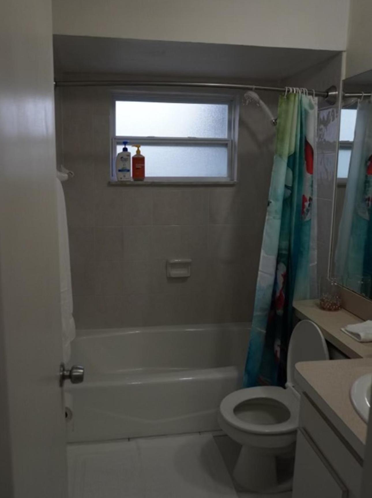 House Of Blues-3 Bedrooms+gameroom *