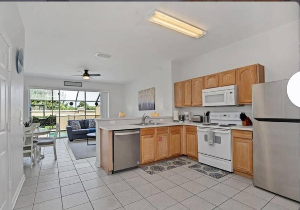 Holiday home Sunnyside Up Gated Style Community Orlando