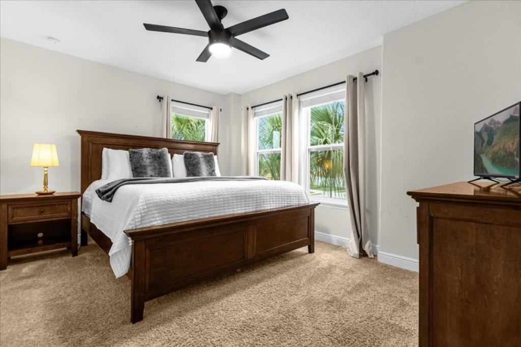 6 Bedrooms - 5,5 Bathrooms - Solterra 4193 Od