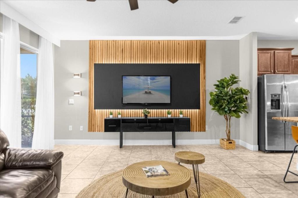 6 Bedrooms - 5,5 Bathrooms - Solterra 4193 Od * Orlando