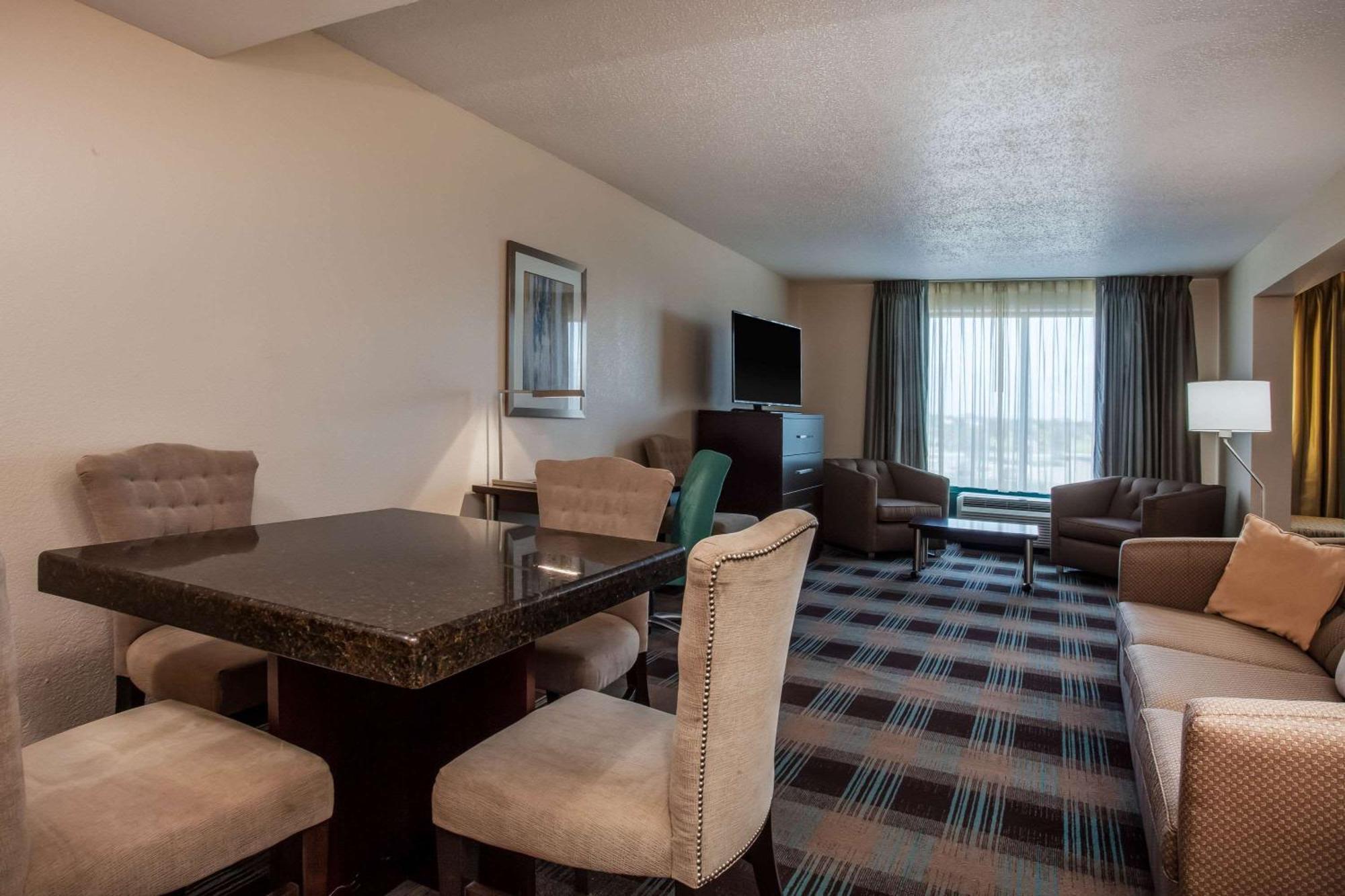 Hotel Wingate By Wyndham - International Airport- Free Hot Breakfast Orlando
