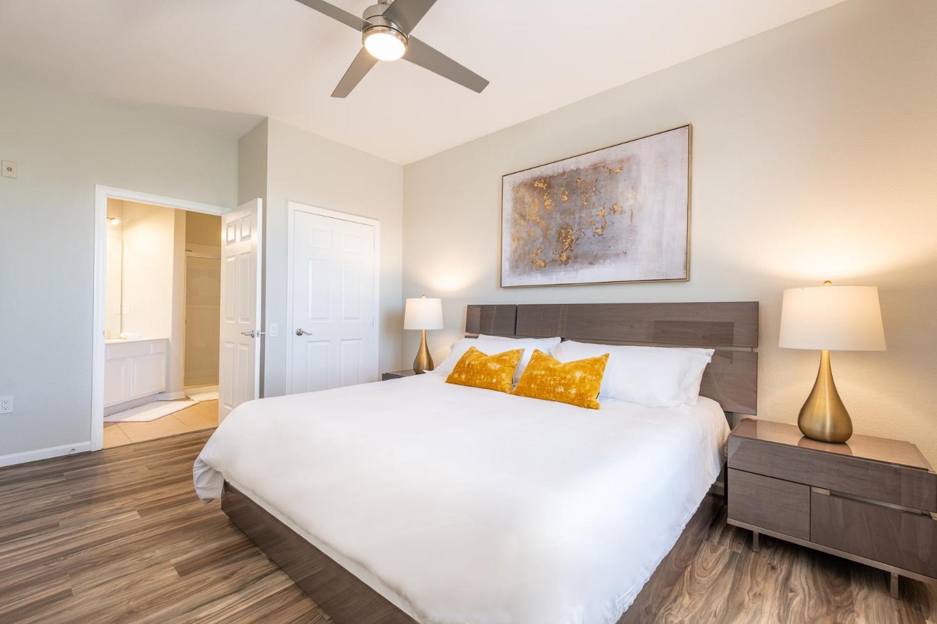 Holiday home Vistacay Balcony Near Pool Convention Ctr Idrive *