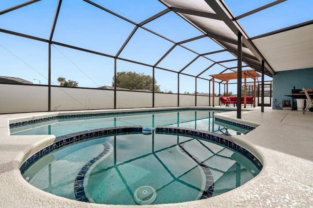 13 Mins From Disney Arcade, Private Pool, & Themed Rooms Holiday home Orlando