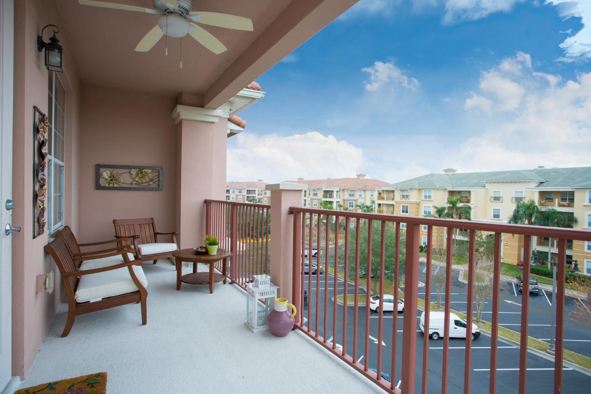 New! Spectacular Vista Cay Penthouse Vision Near Theme Parks, And Walk To The Convention Center Orlando