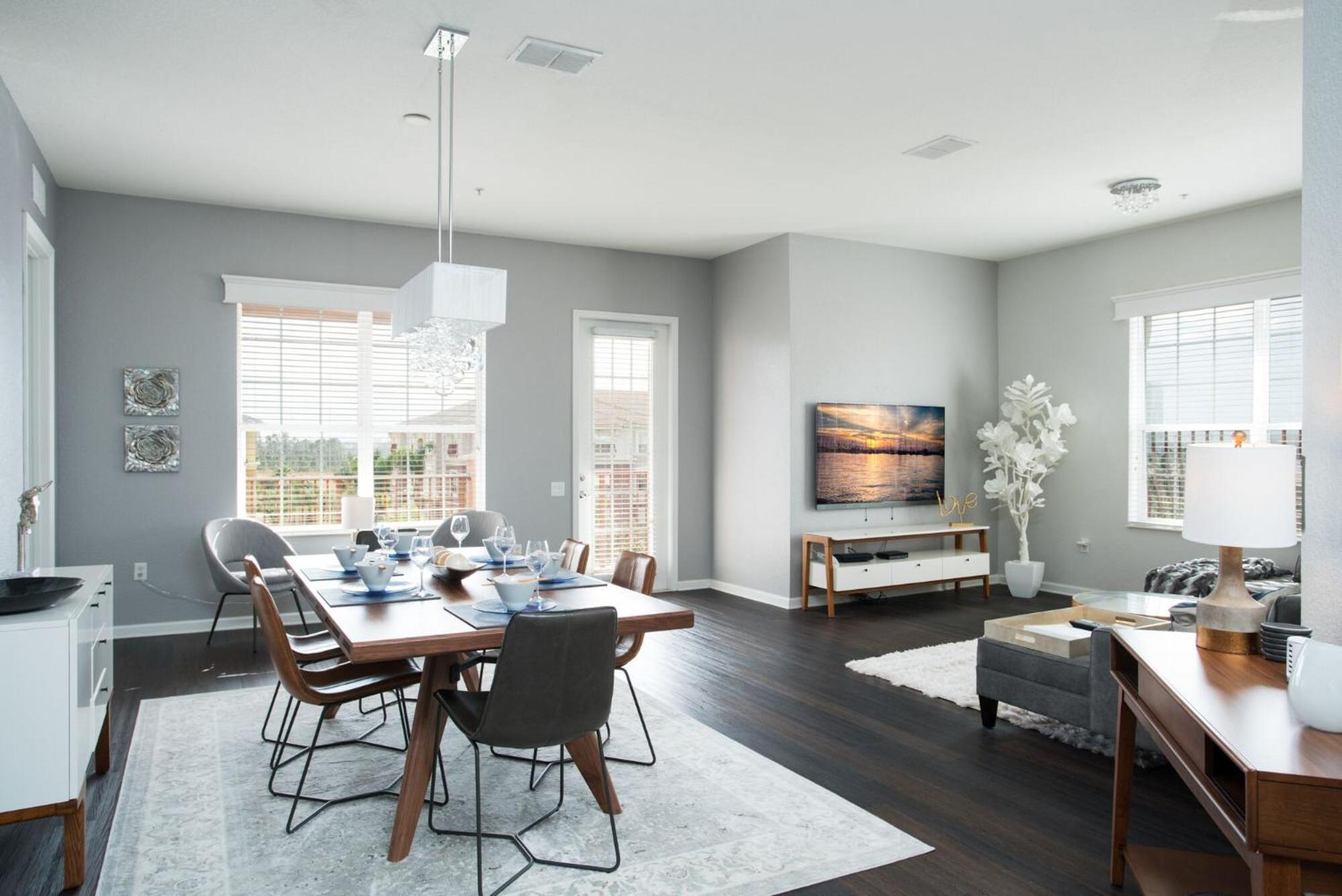 New! Spectacular Vista Cay Penthouse Vision Near Theme Parks, And Walk To The Convention Center Apartment *