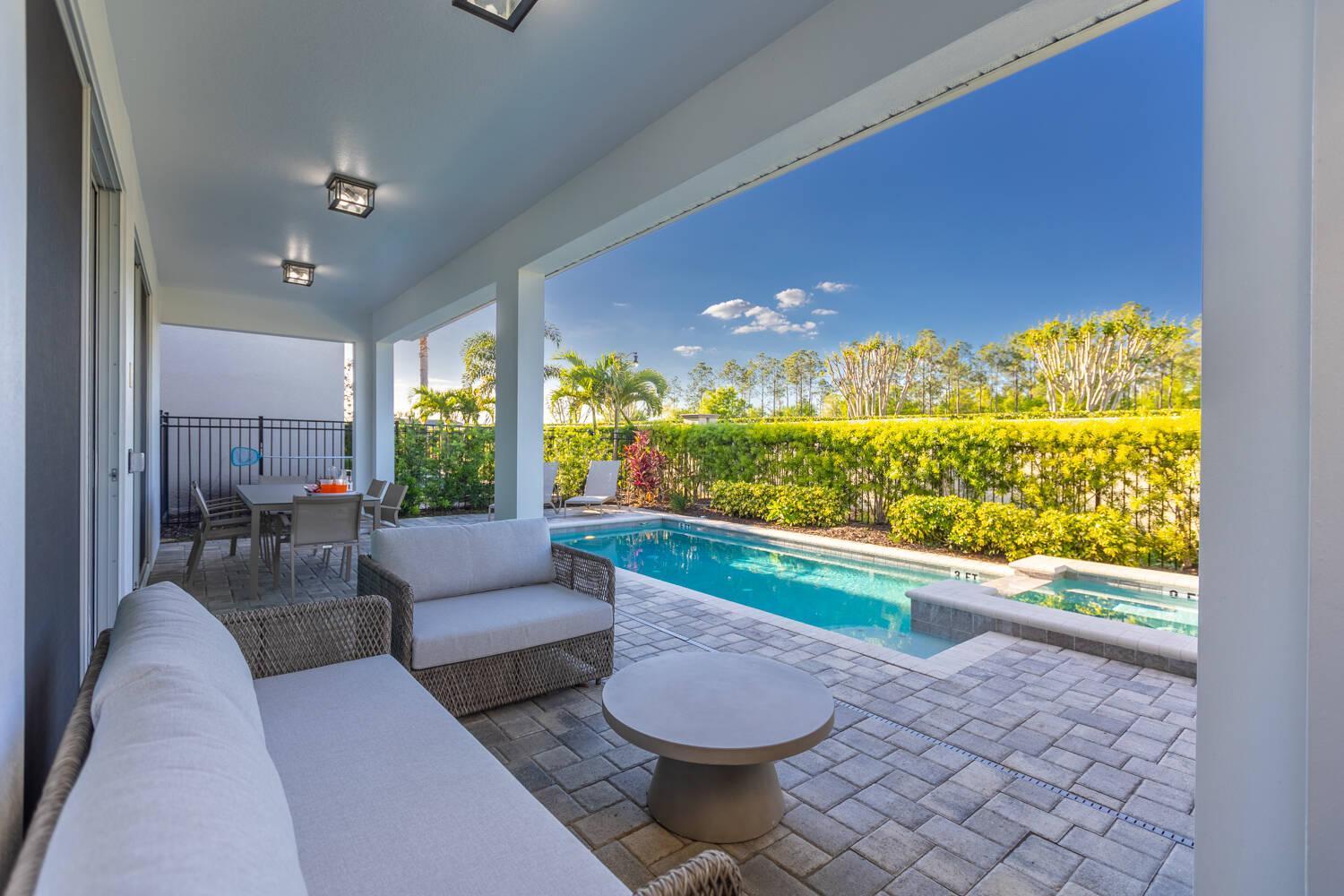 Comfy Modern House W Pool Perfect Location * Orlando