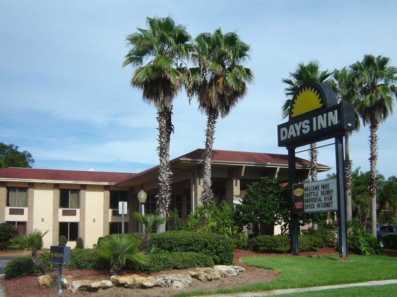 Clarion & Across From Universal 3*