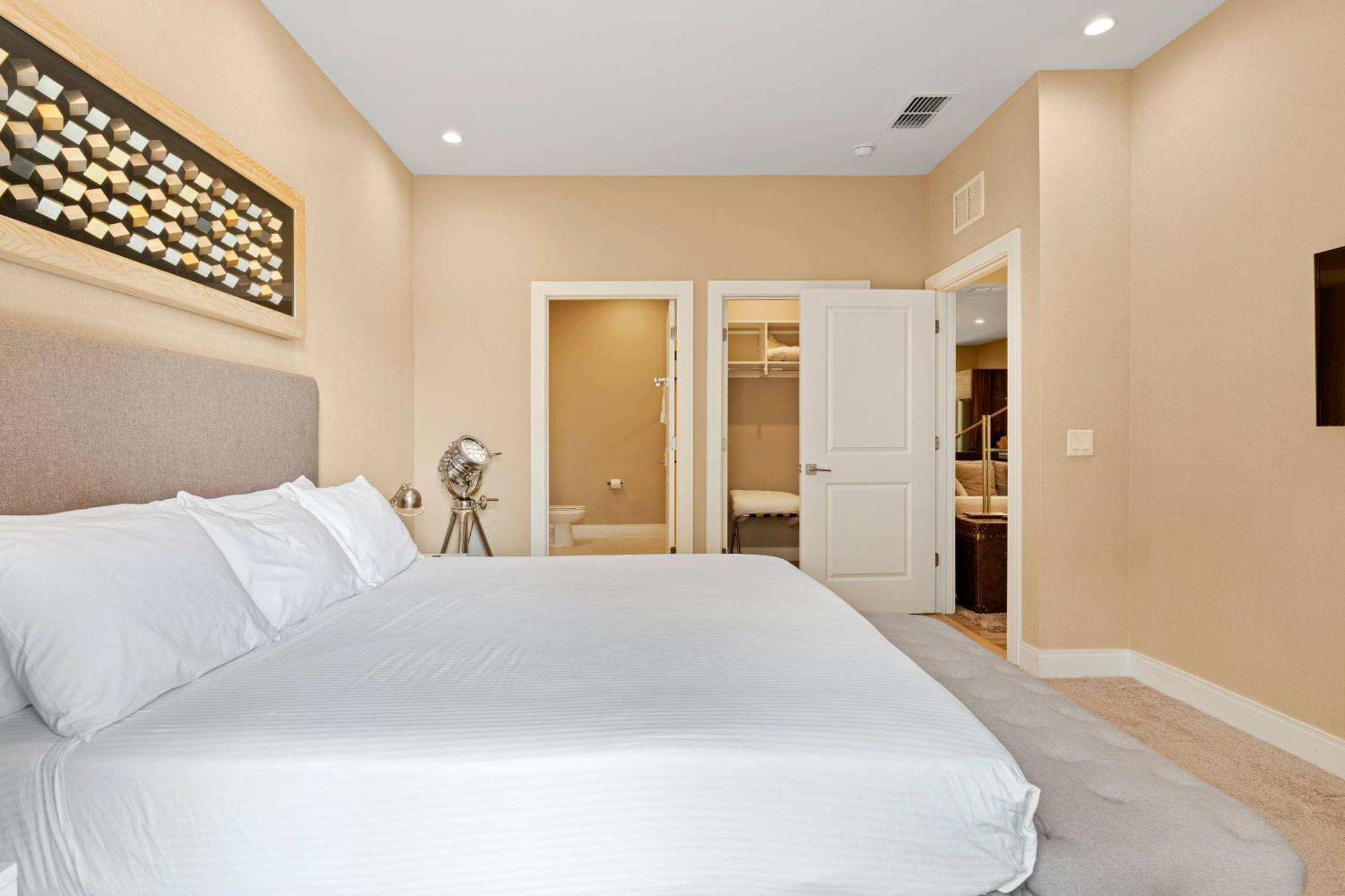 7562 Magic Village 8guests 4suites 8 Min *