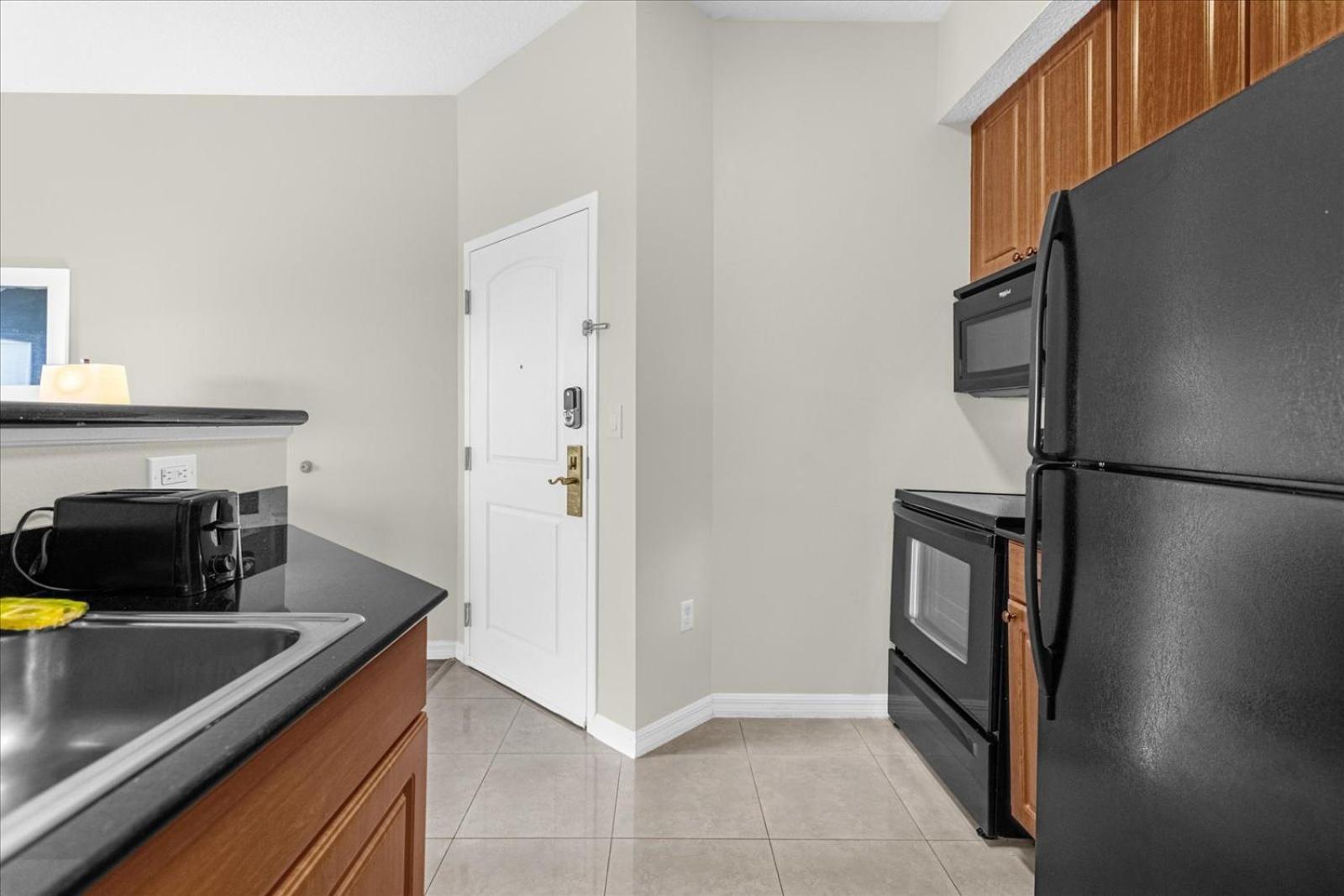The Point, Lux 4 Min From Universal Apartment *