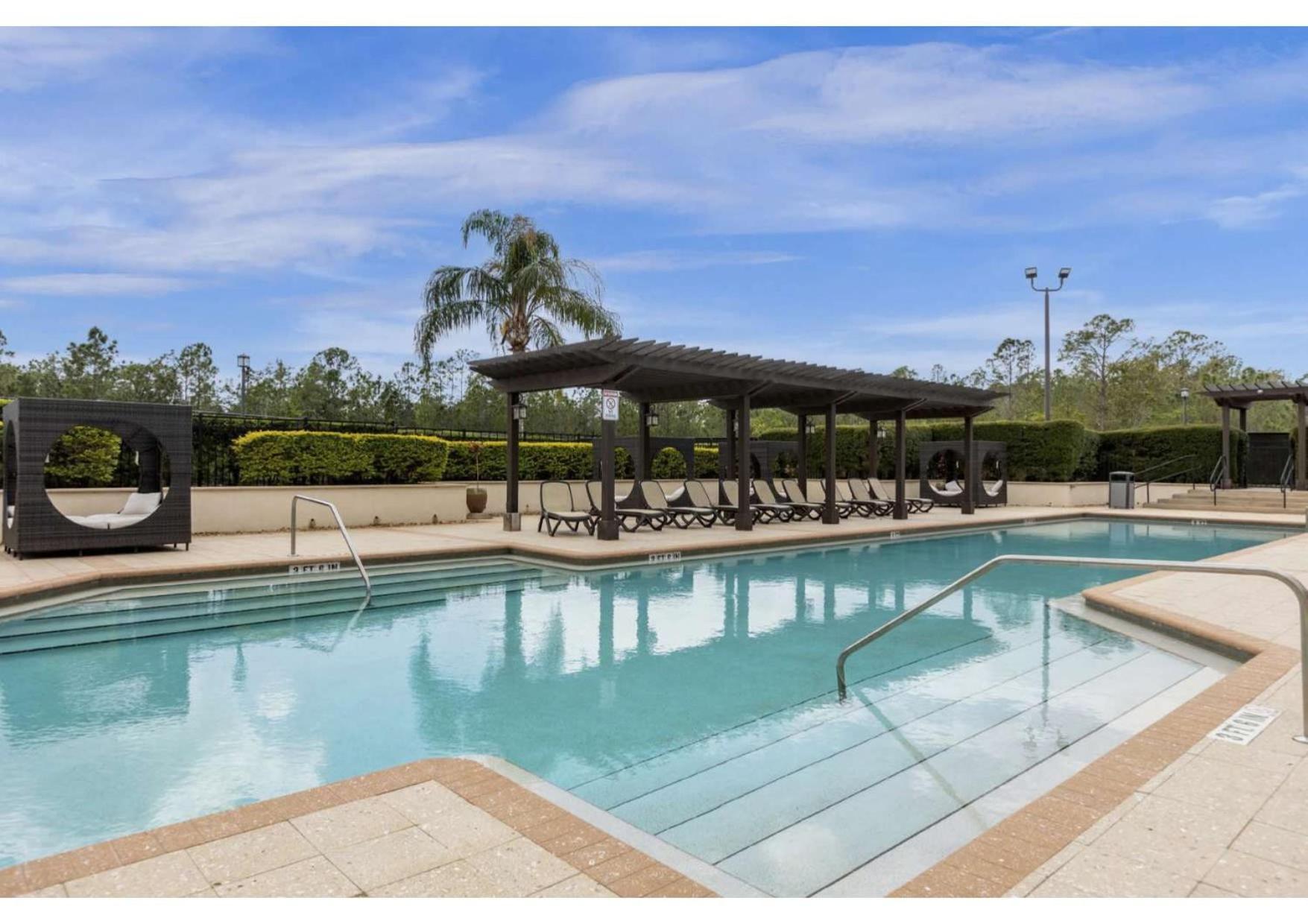 Holiday home Spring Break Sale! Renovated Townhome By *