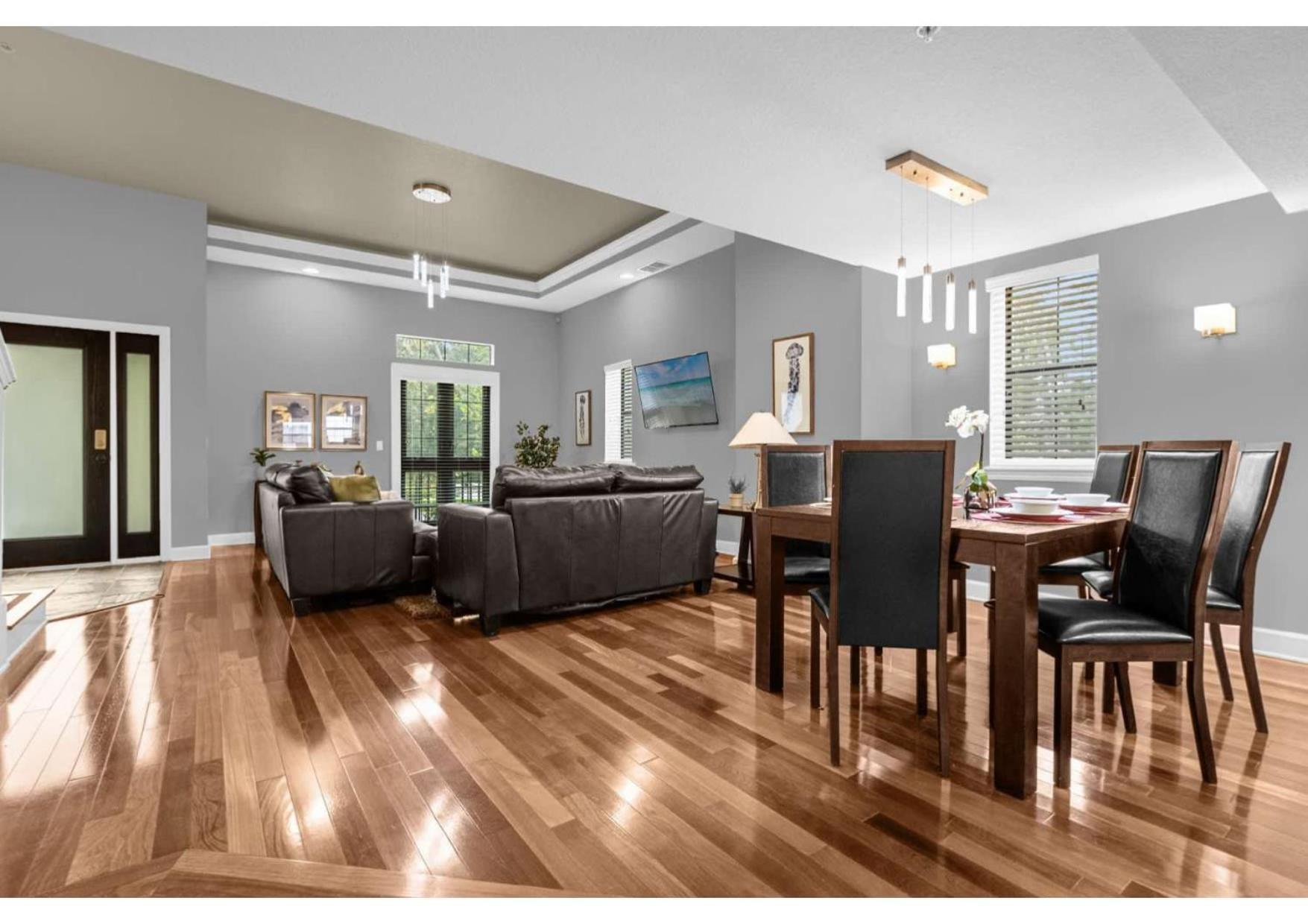 Spring Break Sale! Renovated Townhome By Holiday home *