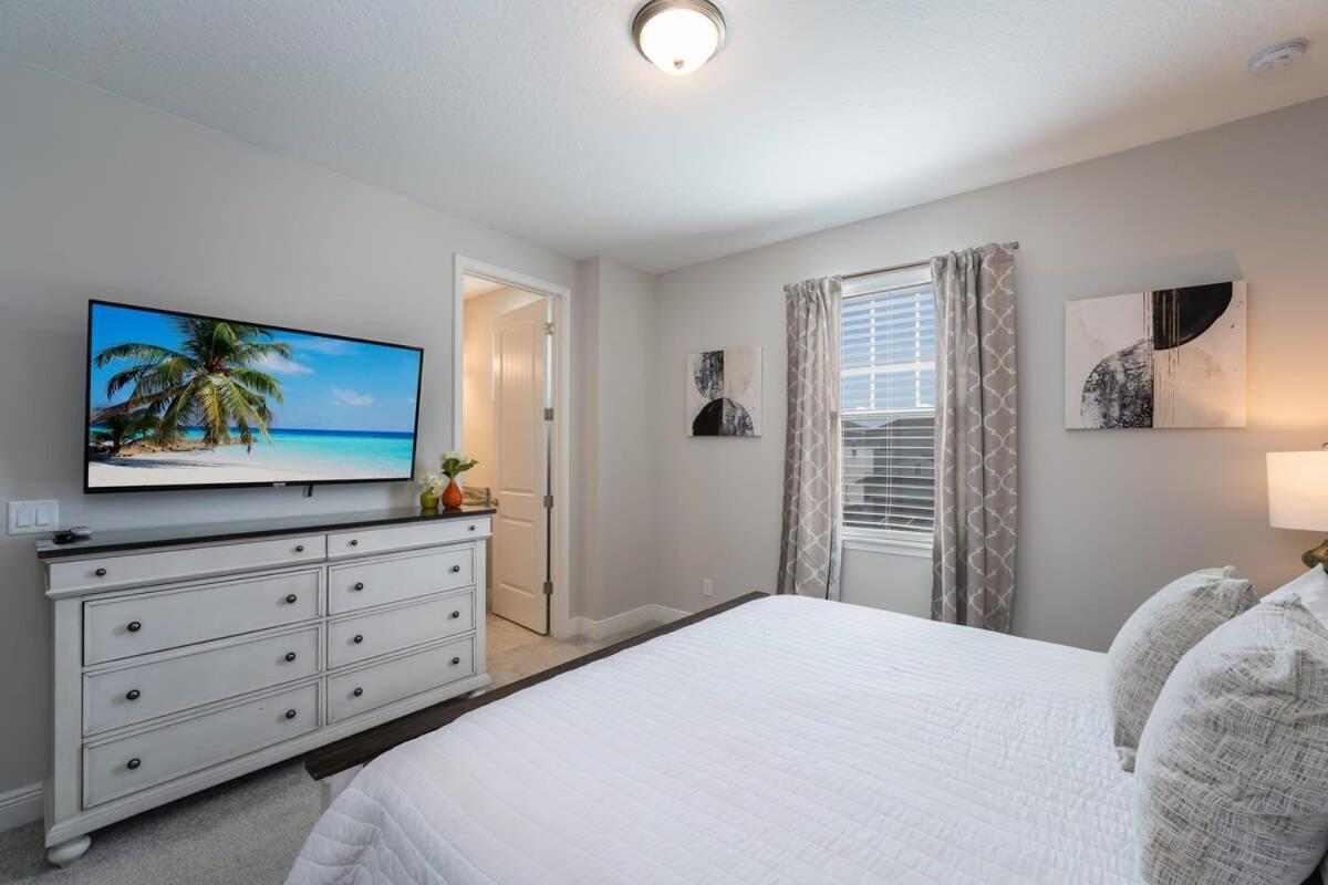 Villa Beautiful 7 Bedroom 6 5 Bath W Pool Movie Theater *