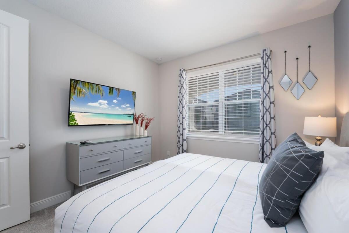 Villa Beautiful 7 Bedroom 6 5 Bath W Pool Movie Theater *