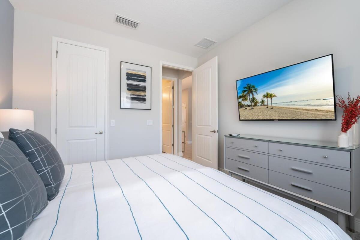 Villa Beautiful 7 Bedroom 6 5 Bath W Pool Movie Theater