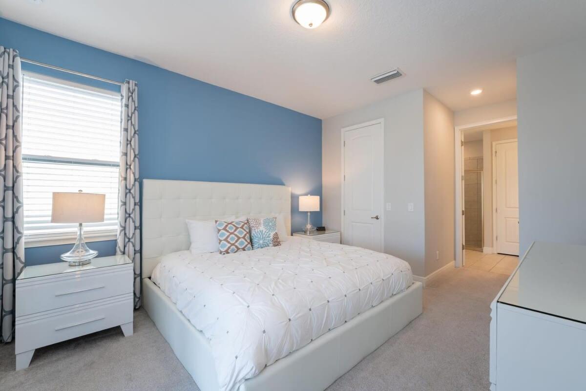 Villa Beautiful 7 Bedroom 6 5 Bath W Pool Movie Theater *