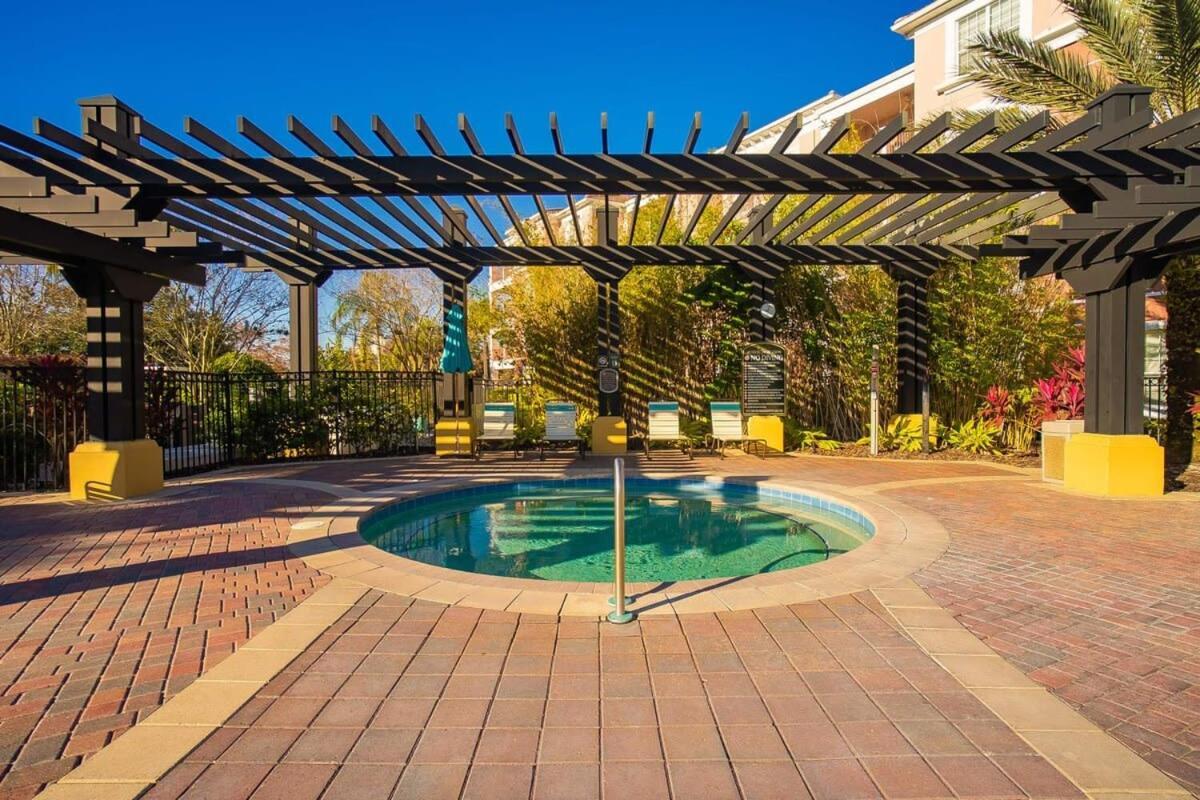 Elegance-spacious Beautifully Decor Apartment *