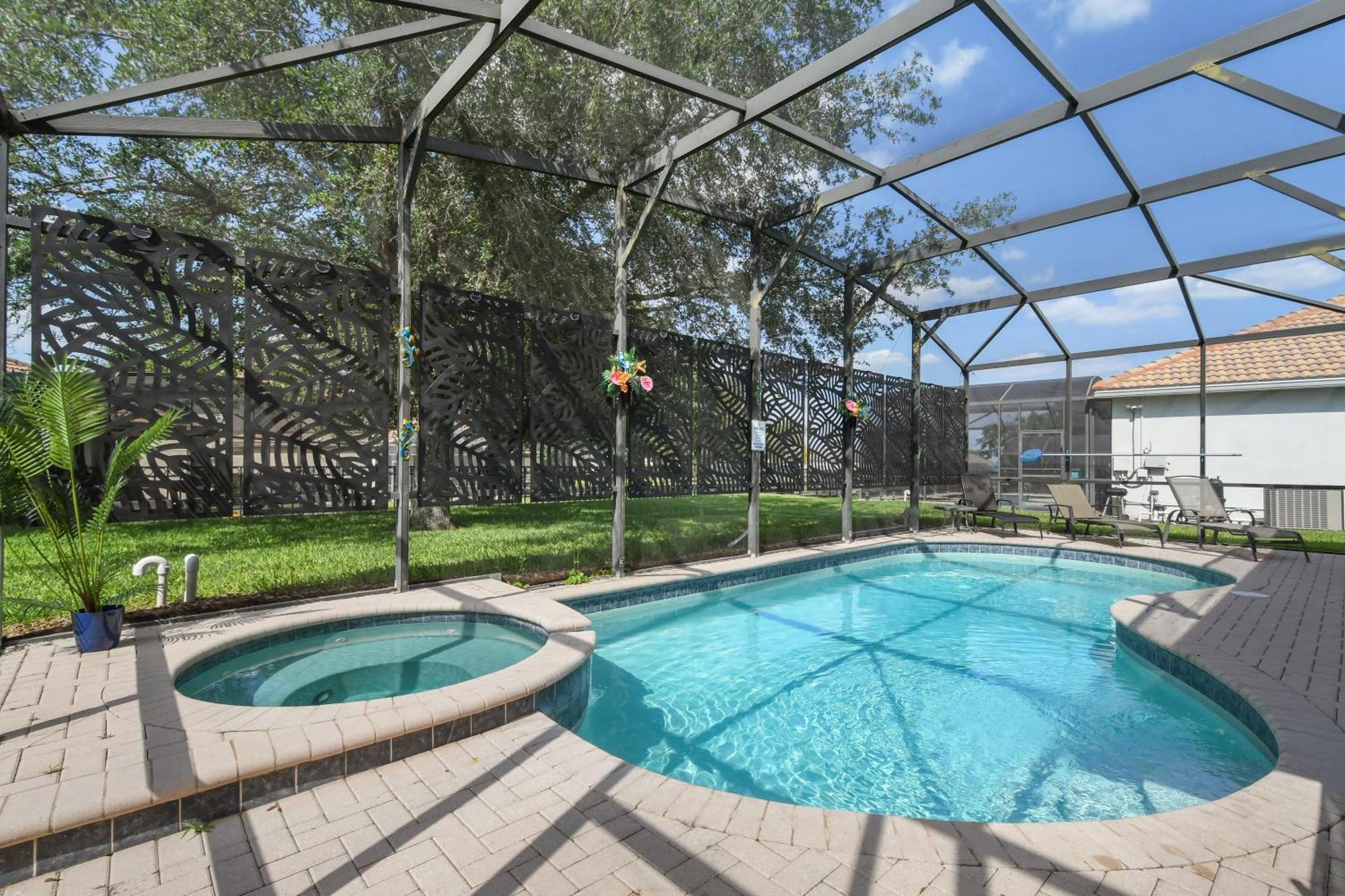 Holiday home Pool 2 Miles To 7753