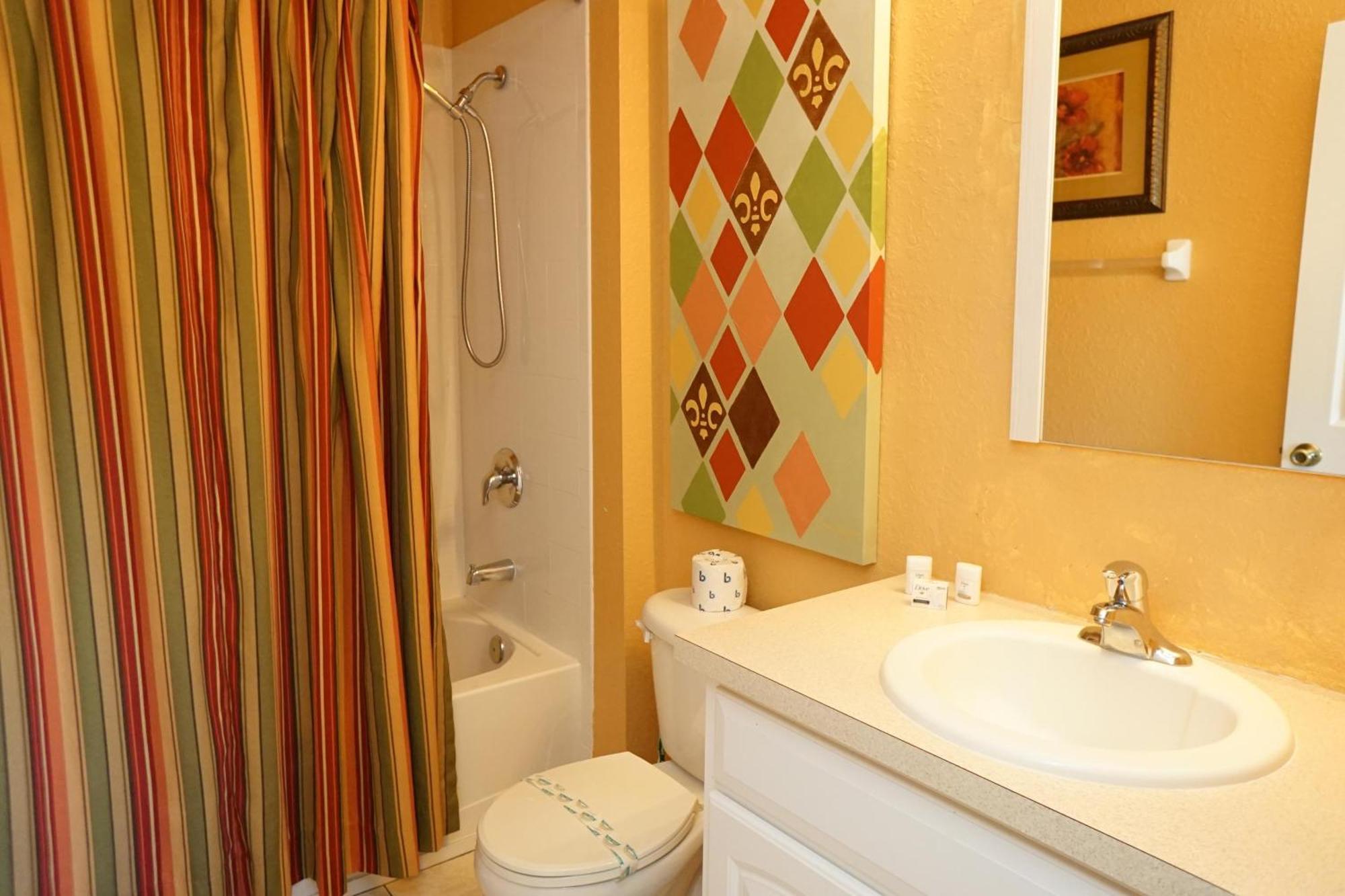 Holiday home Windsor Hills End Unit, South Facing Pool 7666!