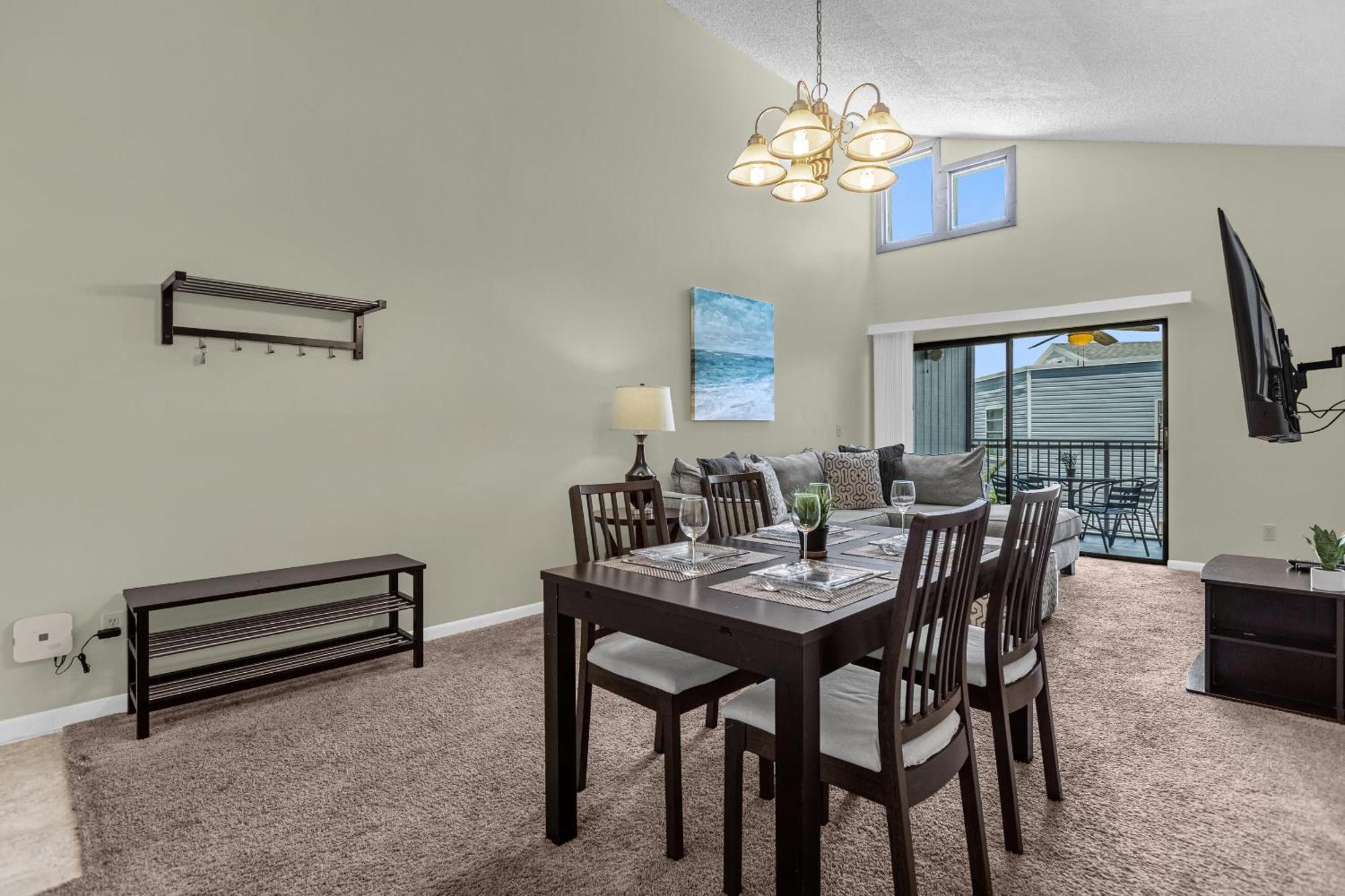 Modern Cozy 2br Near