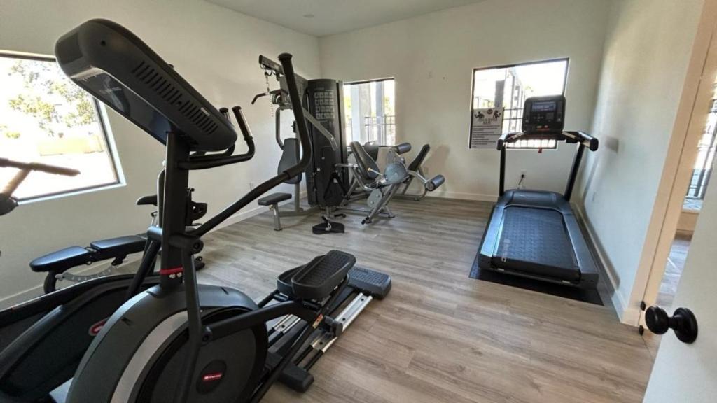 3 Bedrooms- 3 Bathrooms- The Hub 3205 Tt
