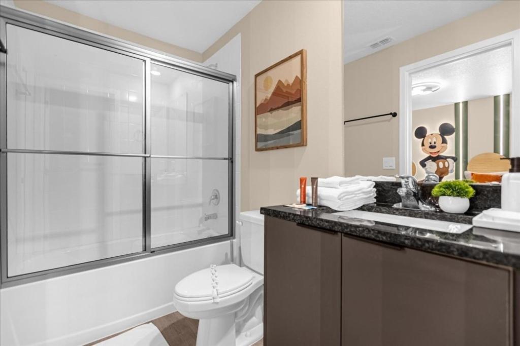 3 Bedrooms- 3 Bathrooms- The Hub 3205 Tt *