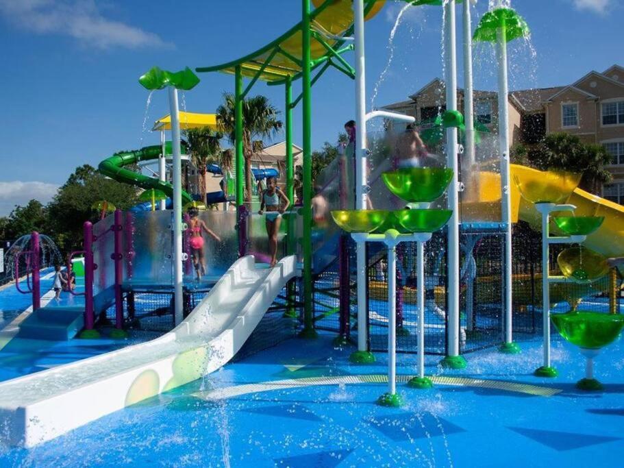 Guardians Theater 5br W Pool Hot Tub Orlando