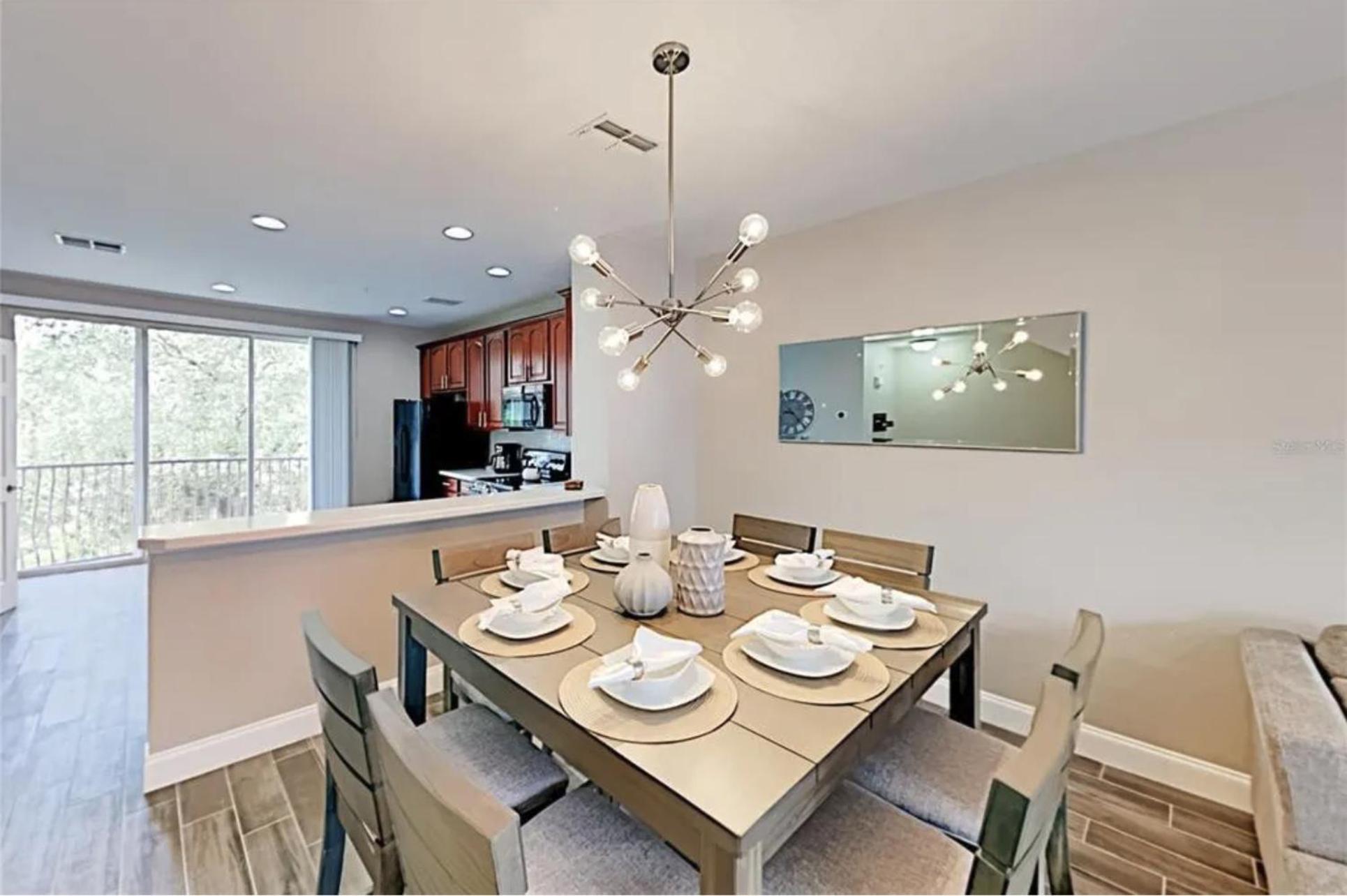 Beautiful Family Townhome, Near The Parks - 8000-104 Apartment *
