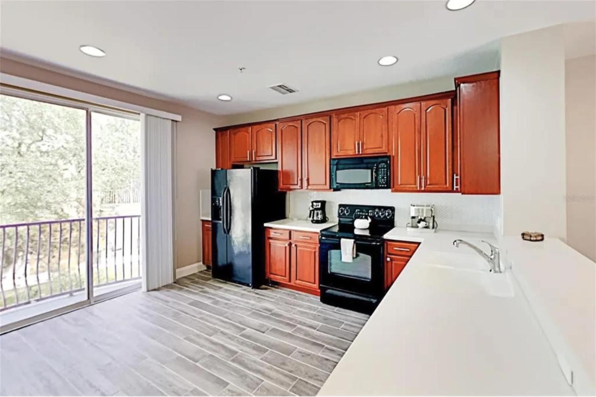 Apartment Beautiful Family Townhome, Near The Parks - 8000-104 *