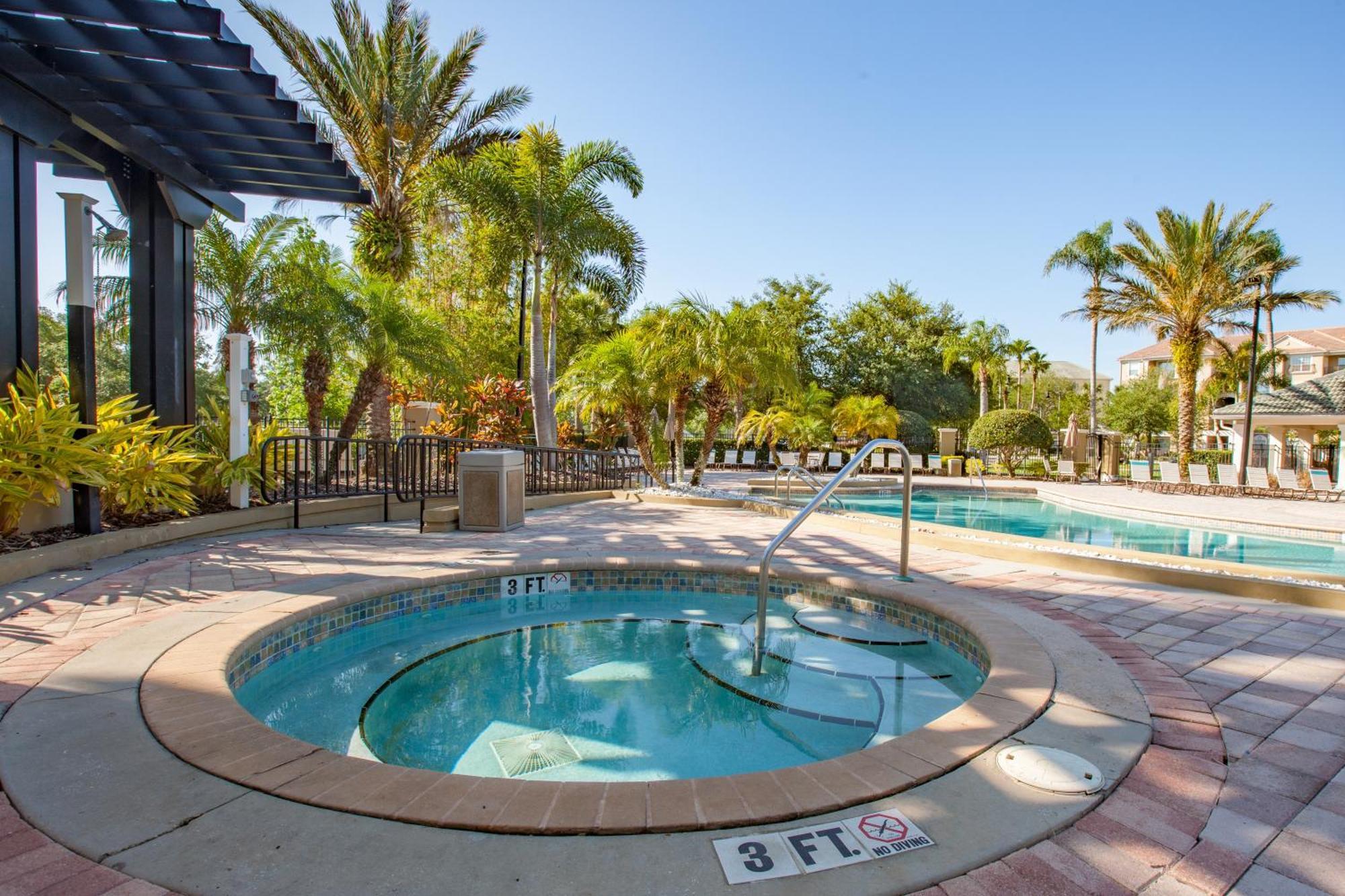 Beautiful Family Townhome, Near The Parks - 8000-104 Apartment *