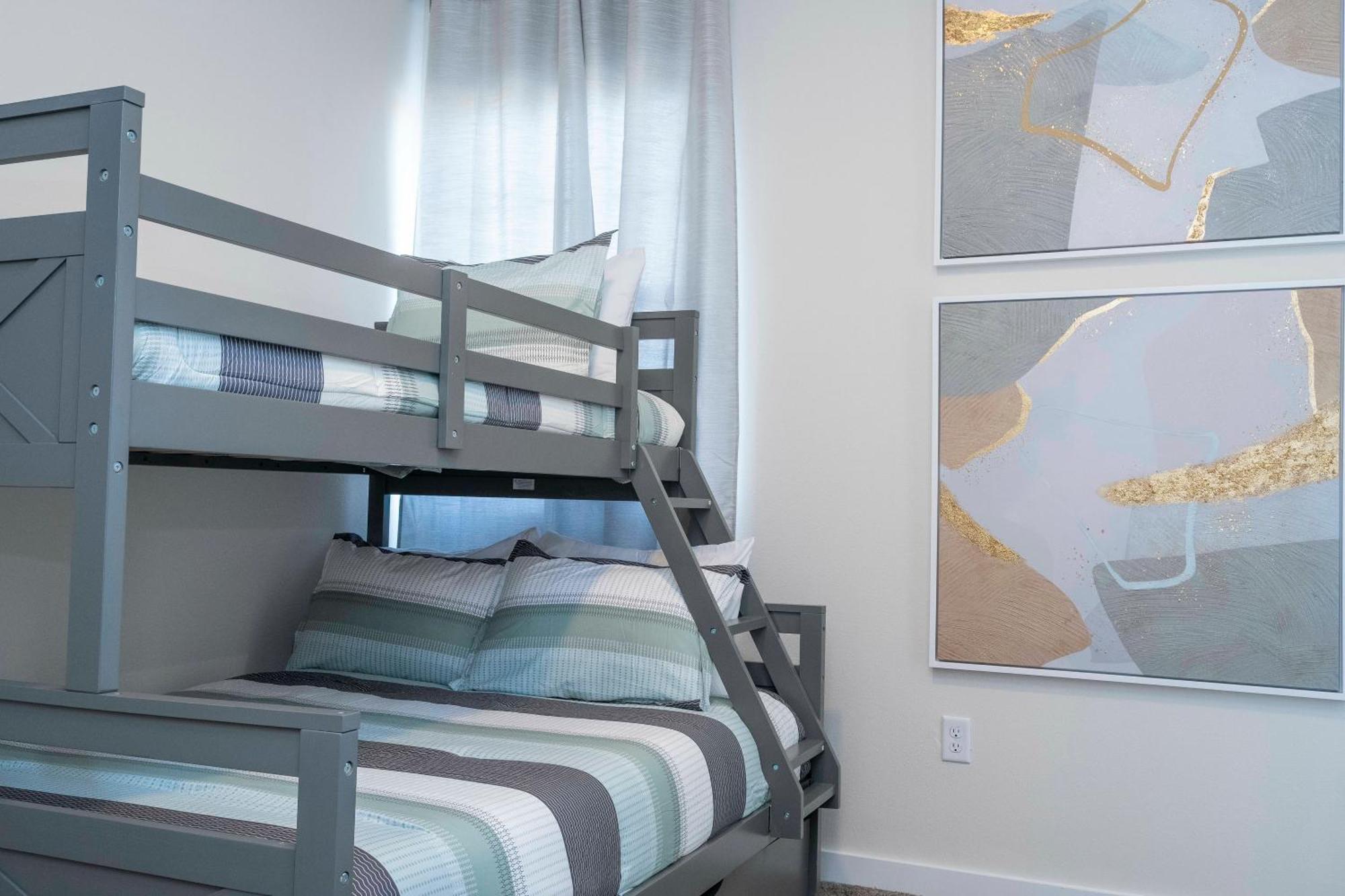 2024 New Cozy 3 5 Min To Holiday home