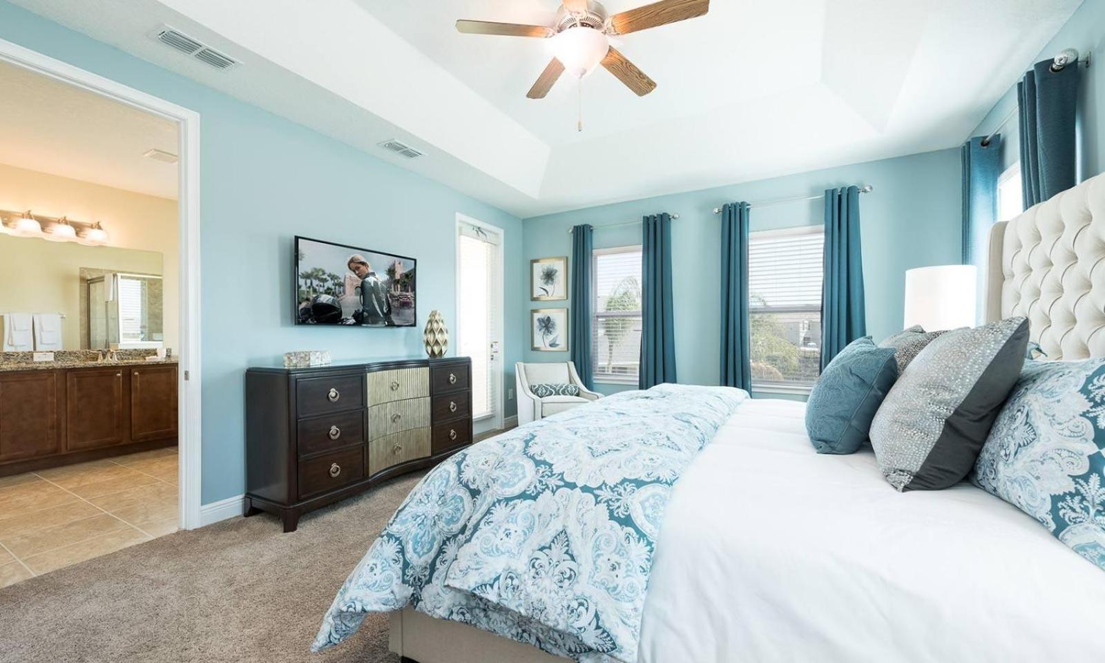 Stunning 5 Bdrm Oasis With Upscale Private Pool At Encore Holiday home