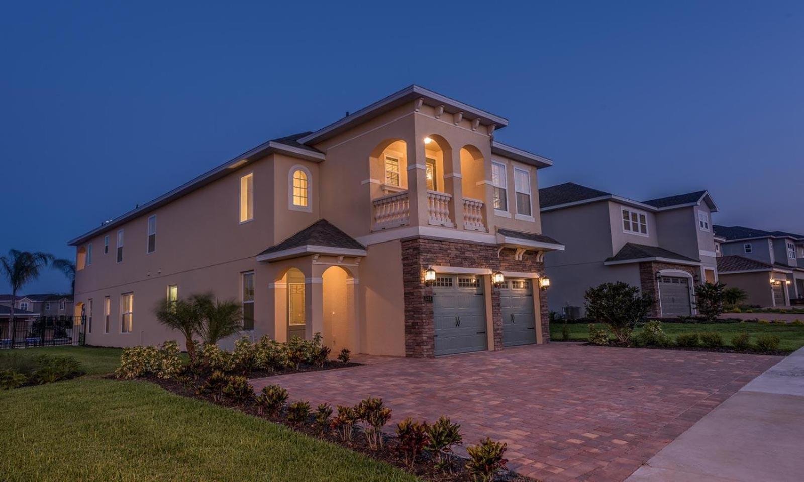 Stunning 5 Bdrm Oasis With Upscale Private Pool At Encore Holiday home Orlando