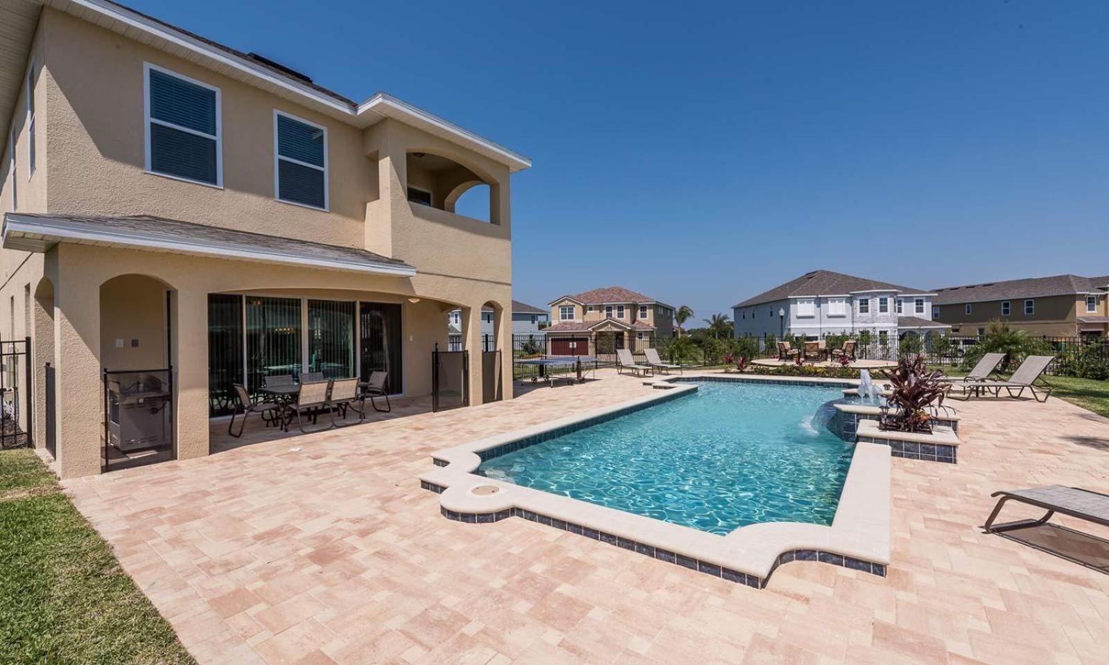 Stunning 5 Bdrm Oasis With Upscale Private Pool At Encore *
