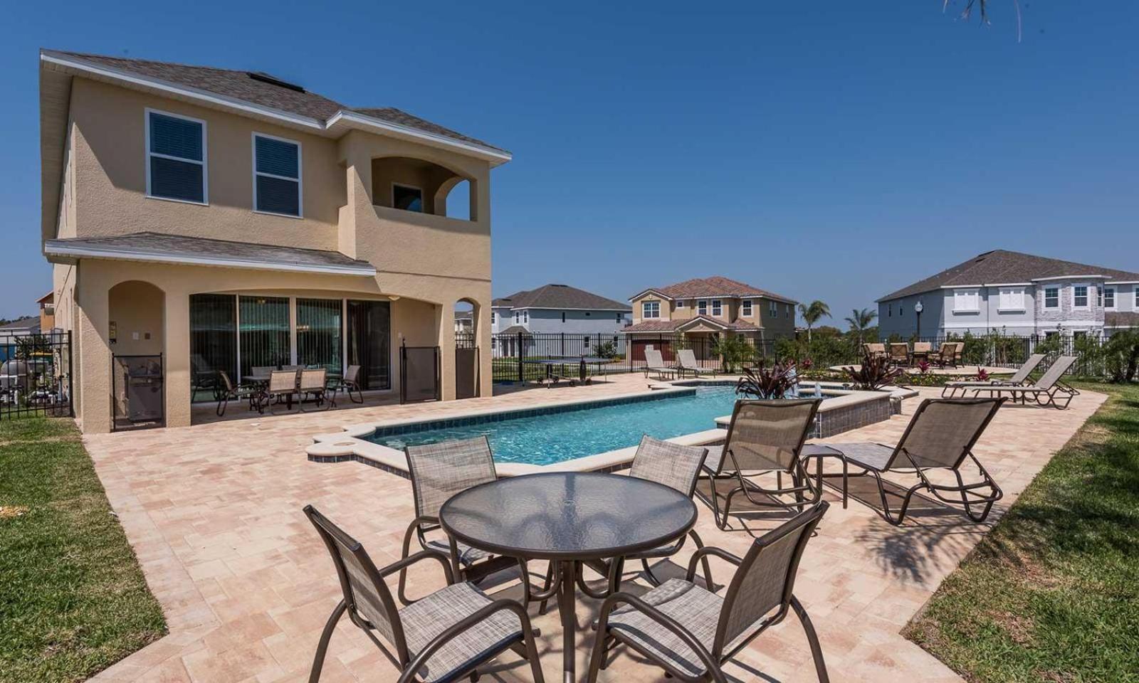 Stunning 5 Bdrm Oasis With Upscale Private Pool At Encore Holiday home *