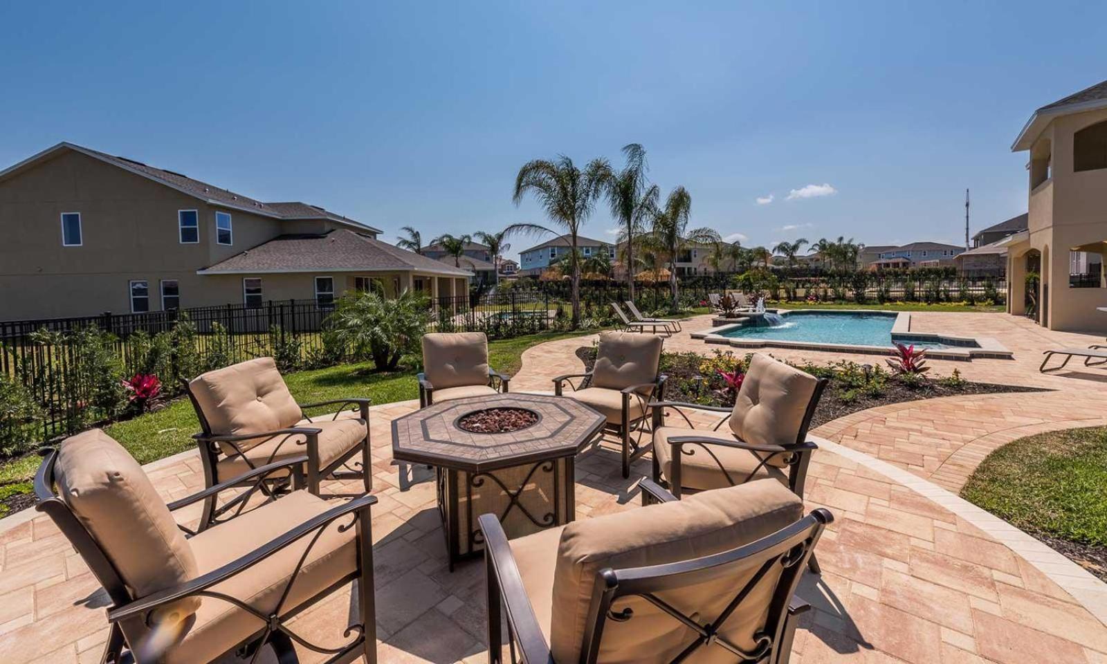 Stunning 5 Bdrm Oasis With Upscale Private Pool At Encore Holiday home *