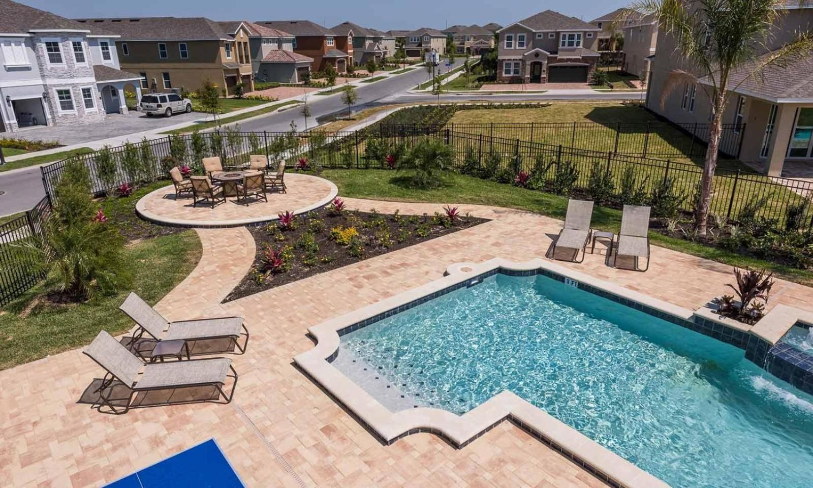 Holiday home Stunning 5 Bdrm Oasis With Upscale Private Pool At Encore *