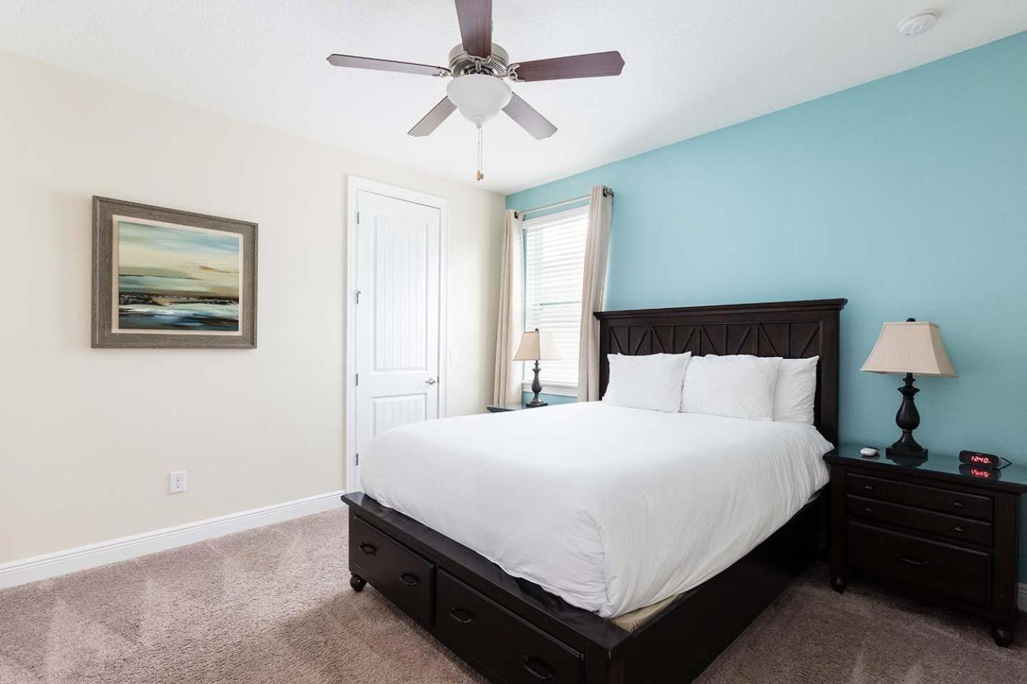 Polished Sleek 9 Bdrm With Backyard Pool At Encore