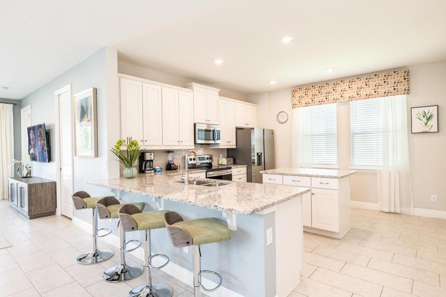 Dashing 6 Bdrm With Games At Encore Holiday home *