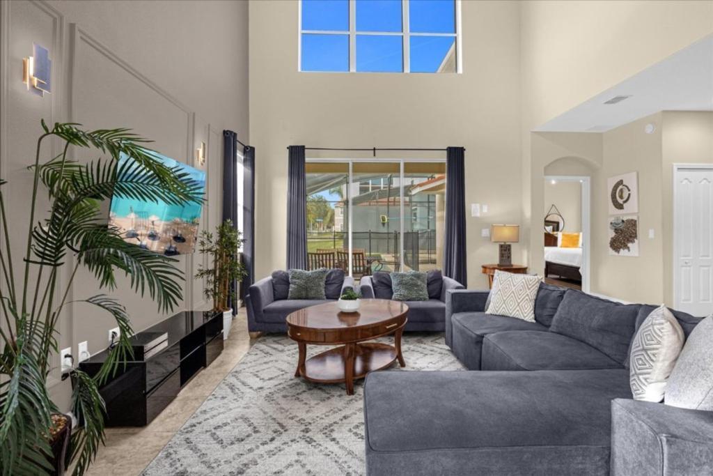 5 Bedrooms- 5 Bathrooms- Paradise Palms 2954 Bp Orlando