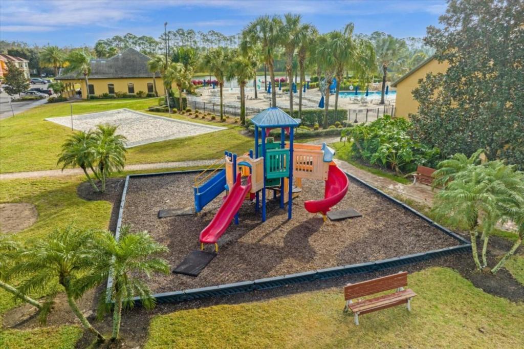 5 Bedrooms- 5 Bathrooms- Paradise Palms 2954 Bp