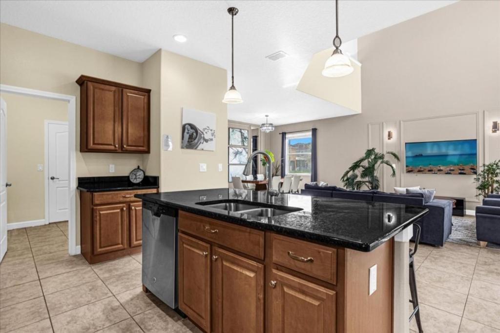 Apartment 5 Bedrooms- 5 Bathrooms- Paradise Palms 2954 Bp Orlando