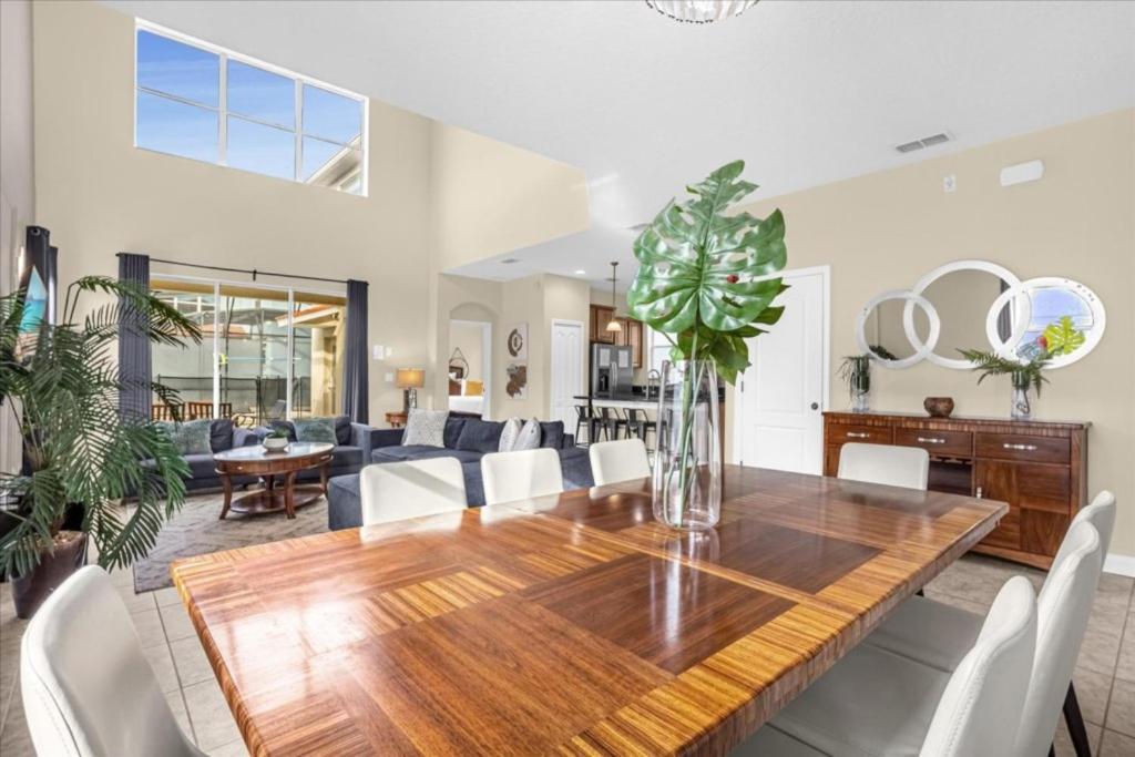 5 Bedrooms- 5 Bathrooms- Paradise Palms 2954 Bp *