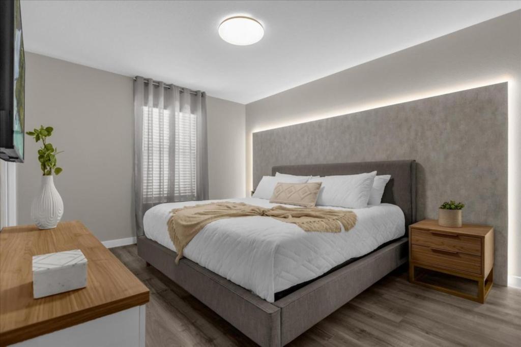3 Bedrooms- 3 Bathrooms The Hub 3361 Tt * Orlando