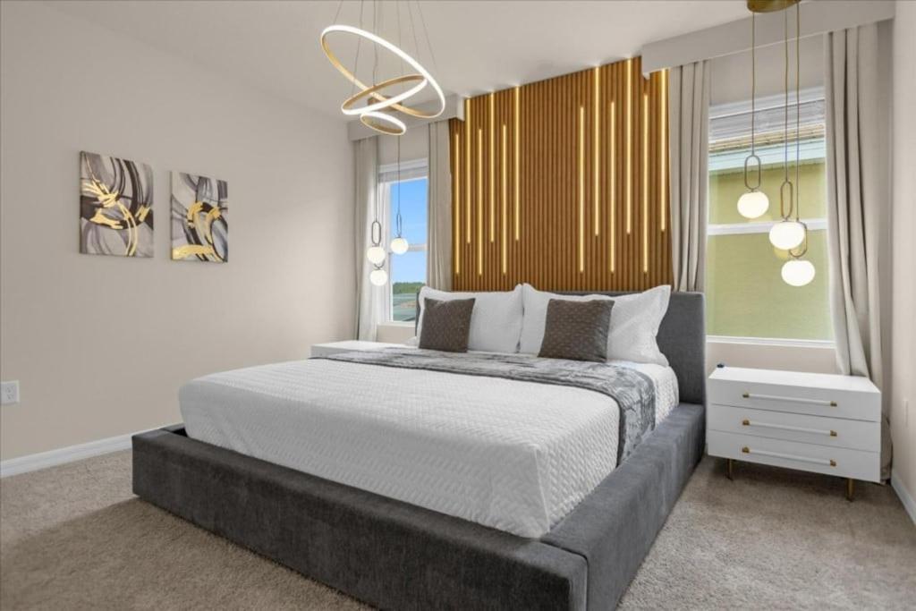- Solterra 938 Orlando